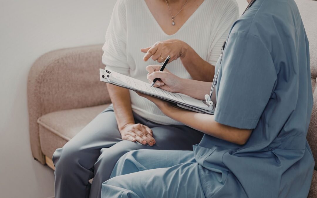 ¿Cuántos días de permiso corresponden por hospitalización de un familiar y cómo se aplican?
